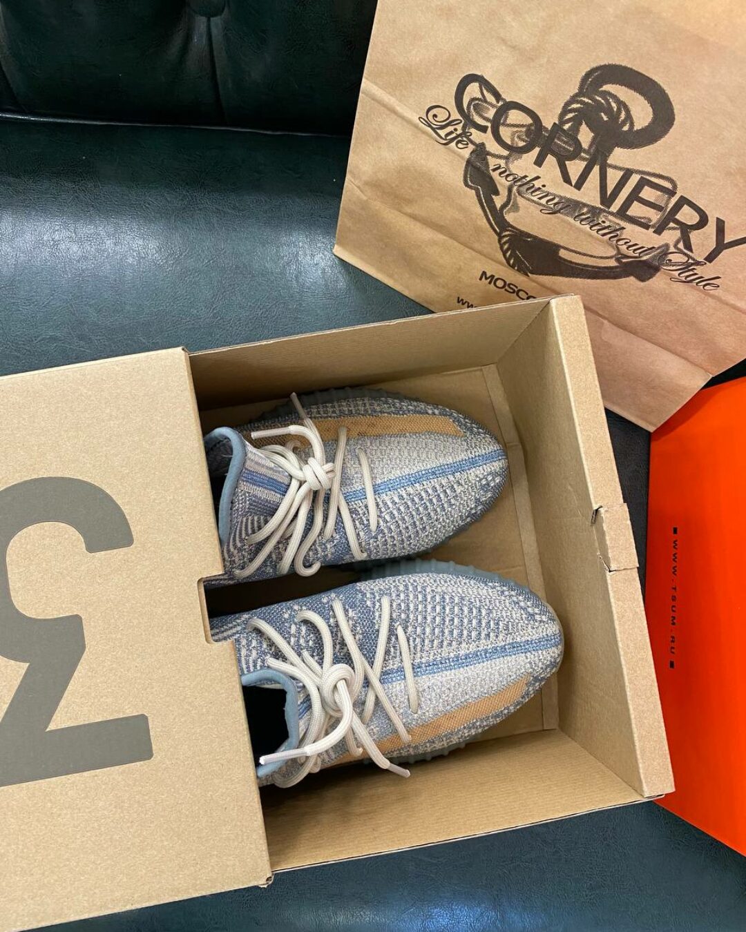 Yeezy 350 V2 Israfil — изображение 2