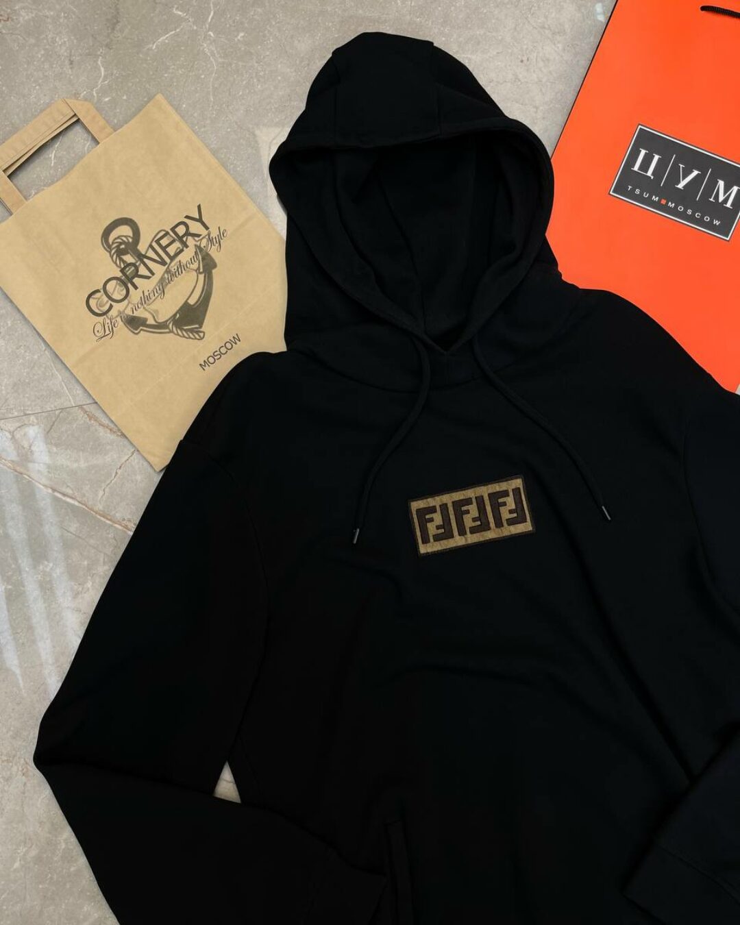 Худи Fendi — изображение 8