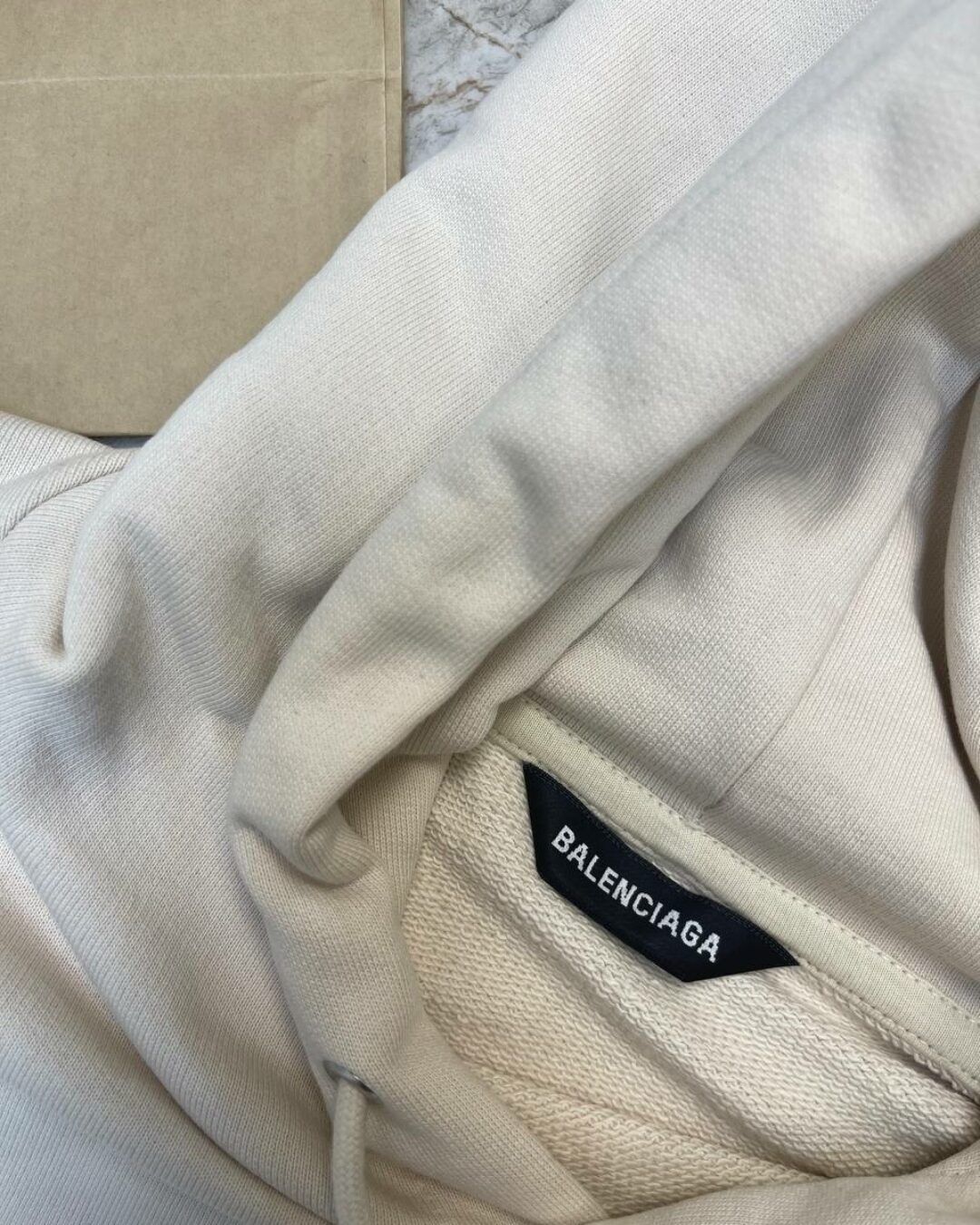 Худи Balenciaga — изображение 5