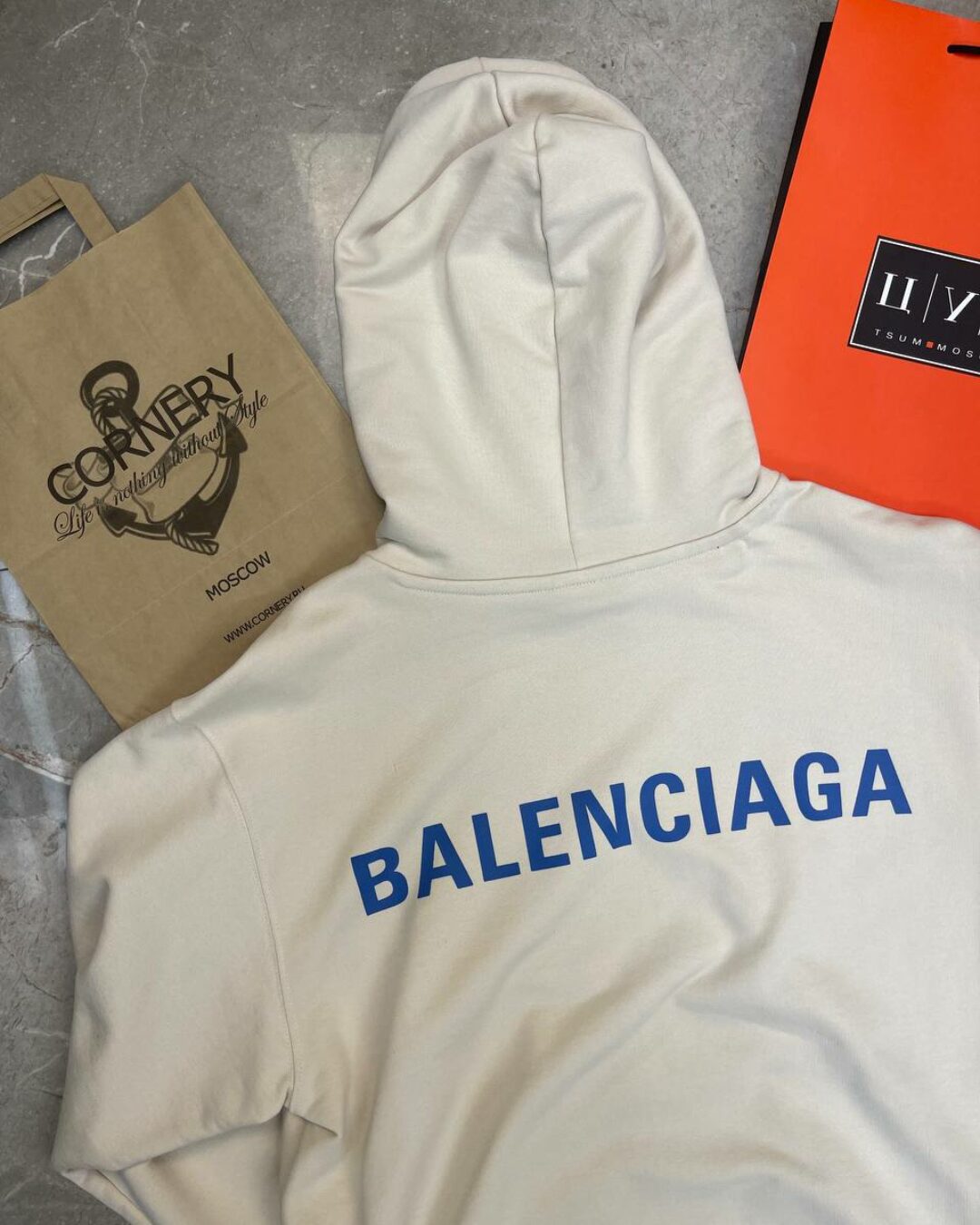 Худи Balenciaga — изображение 6