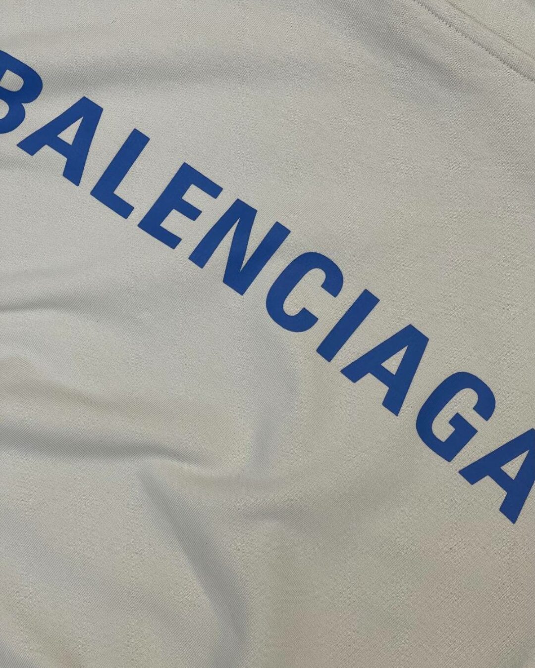 Худи Balenciaga — изображение 8
