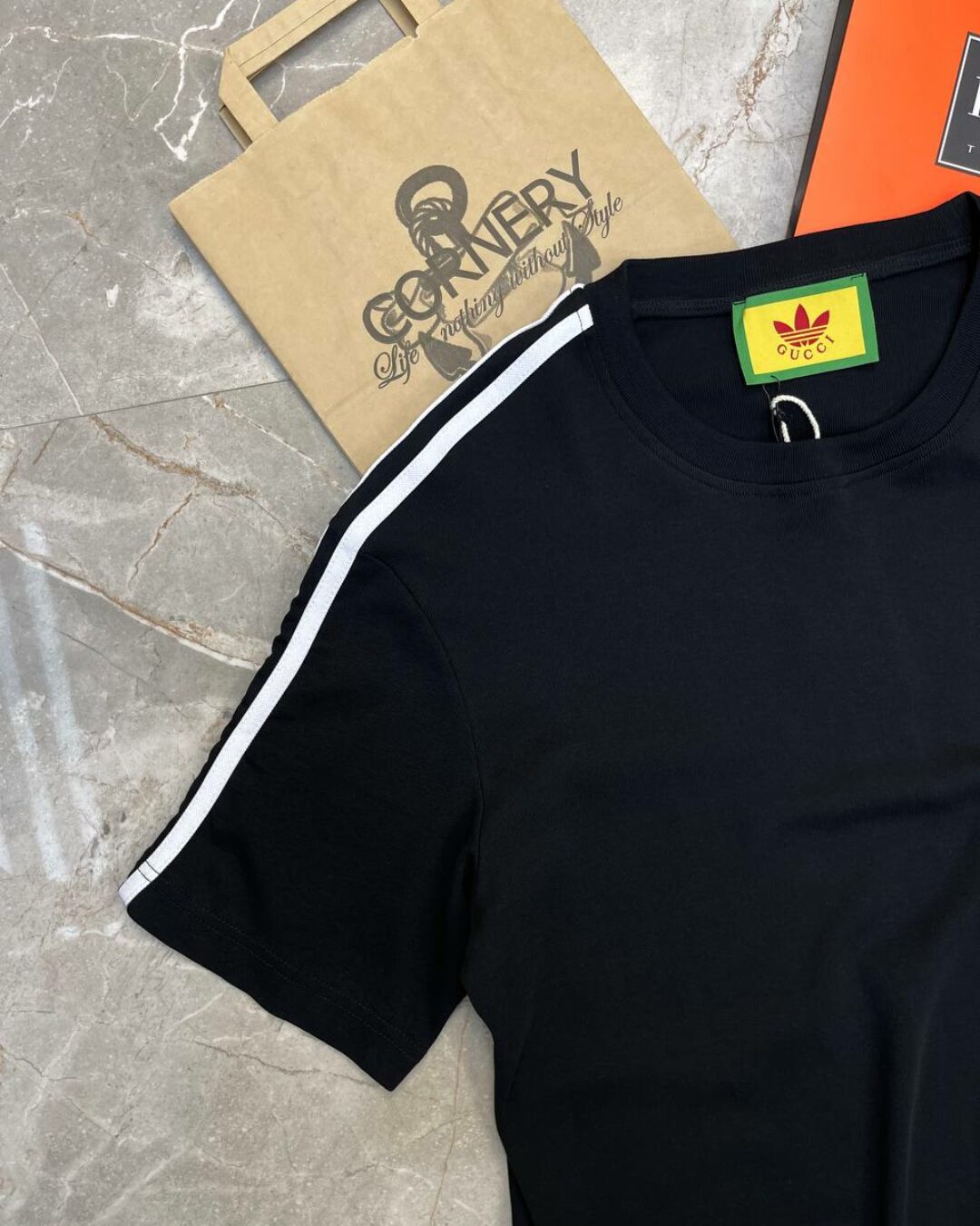 Футболка Gucci x Adidas — изображение 2