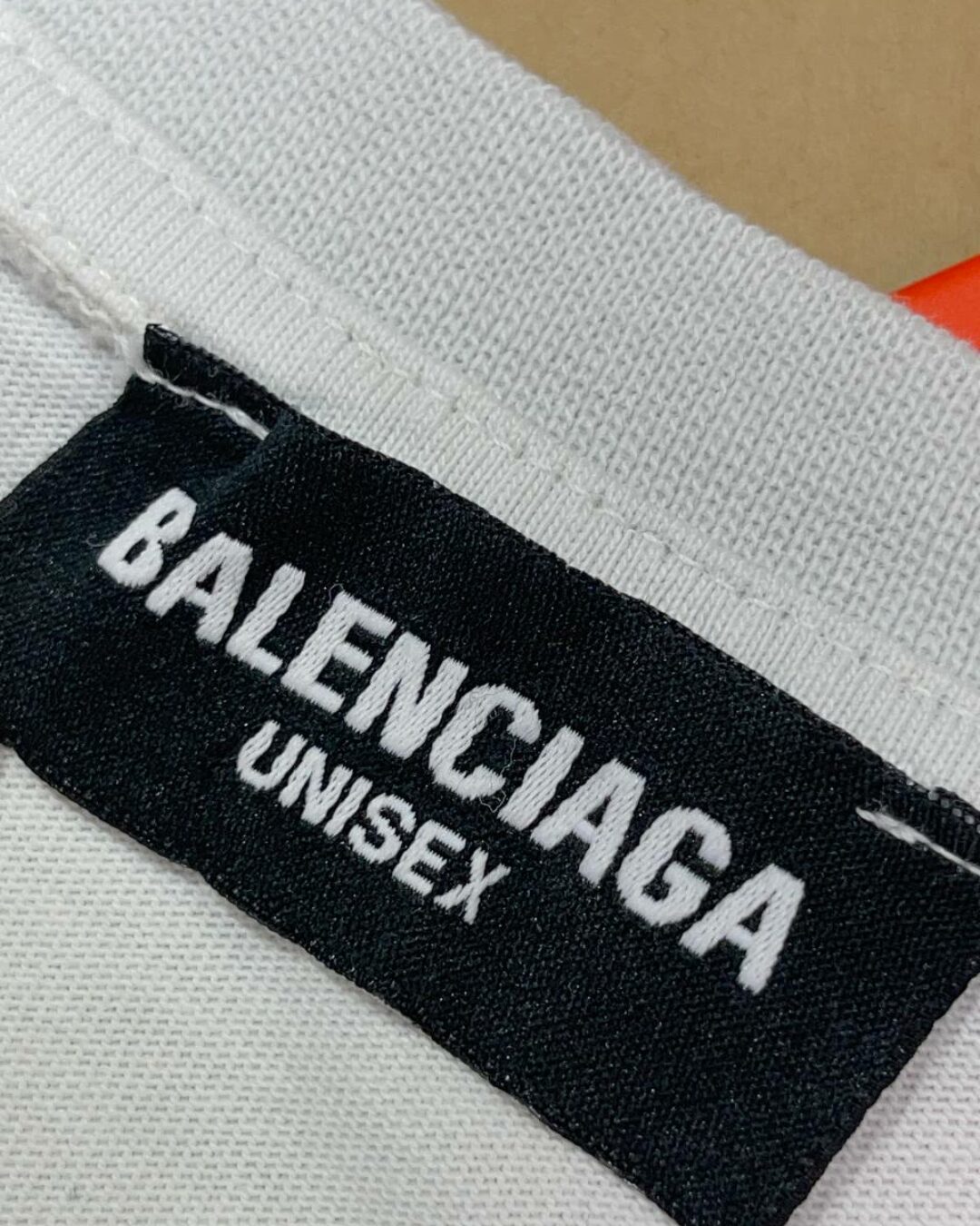 Футболка Balenciaga — изображение 8