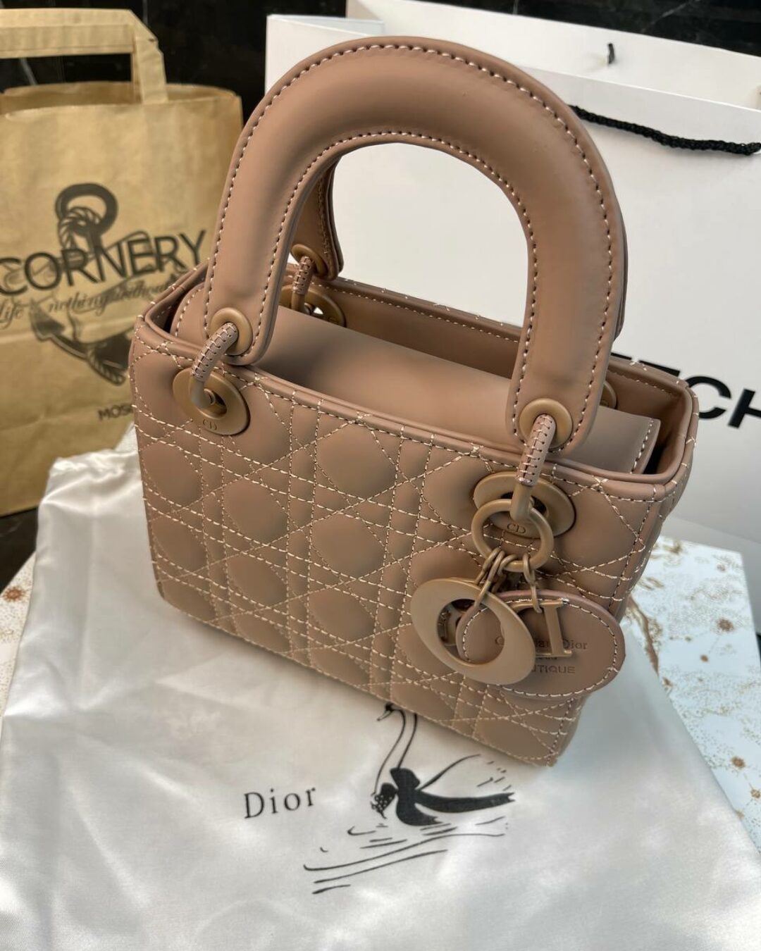 Сумка Lady Dior — изображение 4