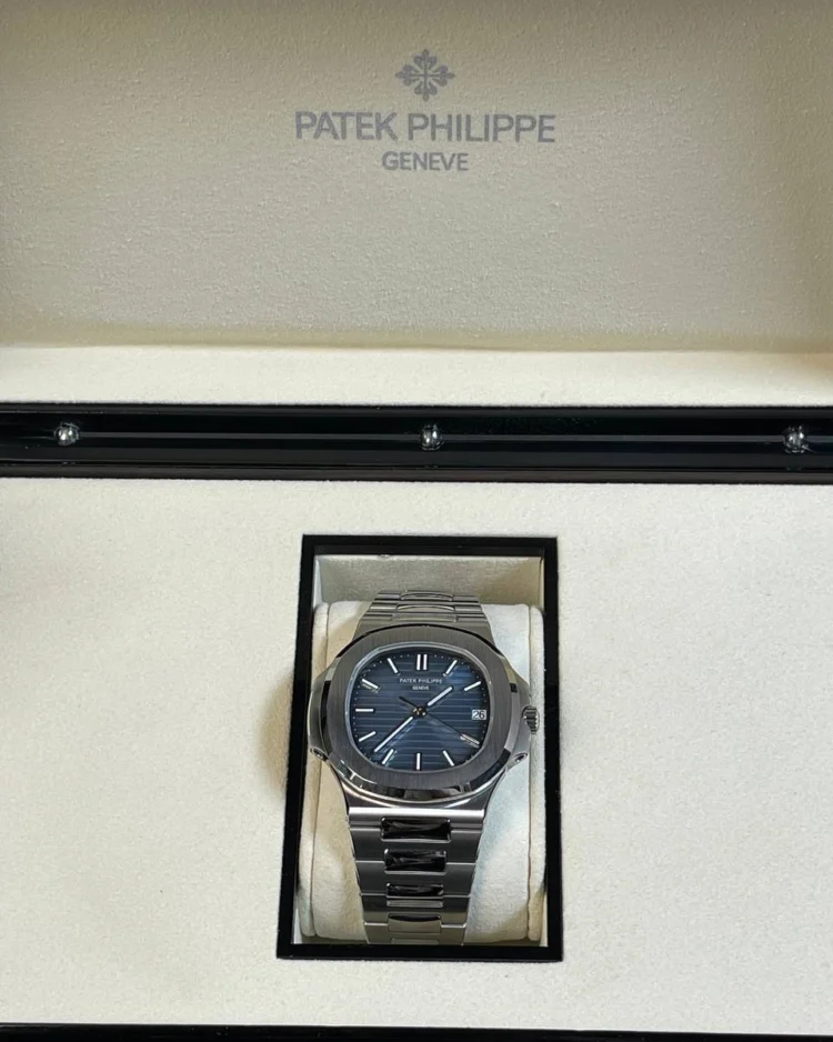 Часы Patek Philippe Nautilus — фото 5