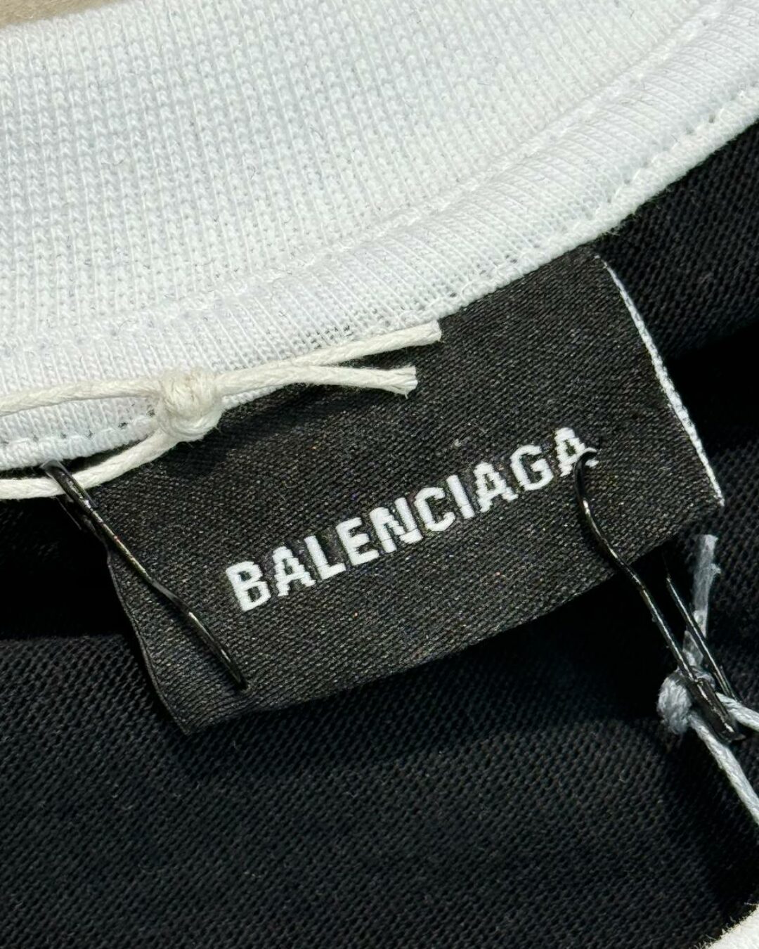 Футболка Balenciaga — изображение 6
