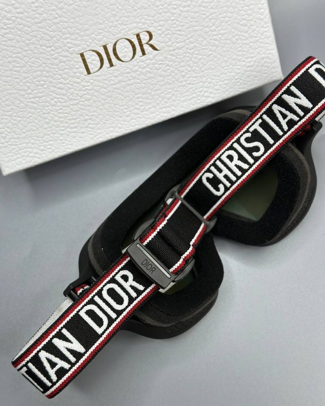 Горнолыжные очки Dior — изображение 2