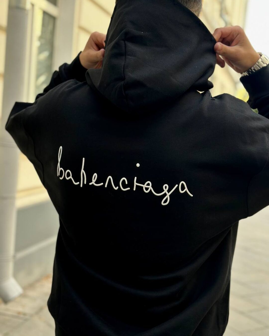 Худи Balenciaga — изображение 2