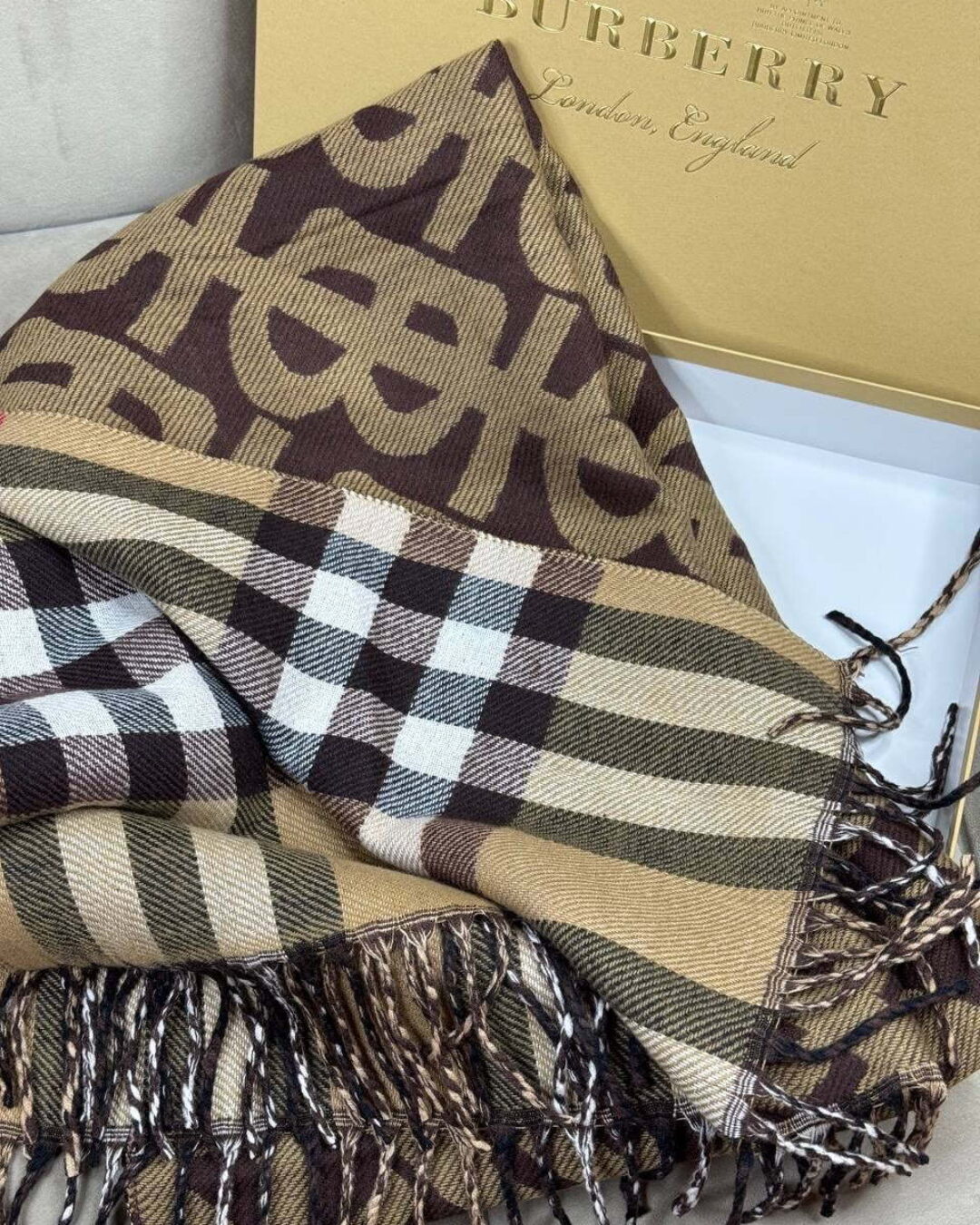 Шарф Burberry — изображение 2