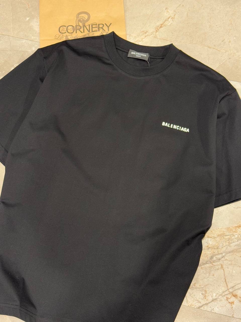 Футболка Balenciaga — фото 4