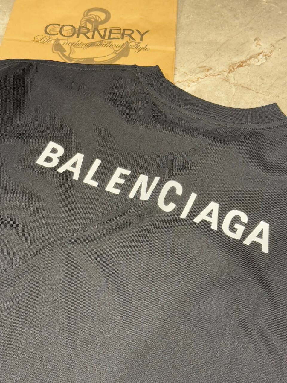 Футболка Balenciaga — фото 9