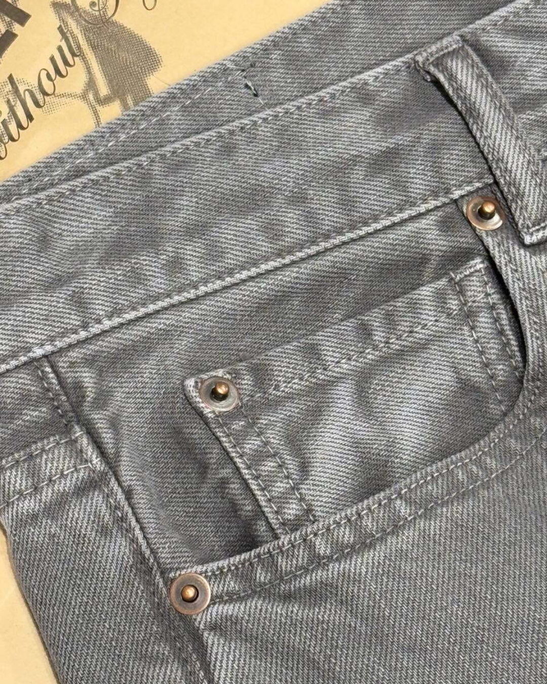 Джинсы Acne Studios — изображение 7