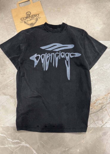 Футболка Balenciaga