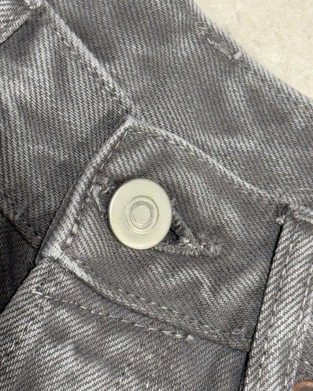 Джинсы Acne Studios — изображение 6