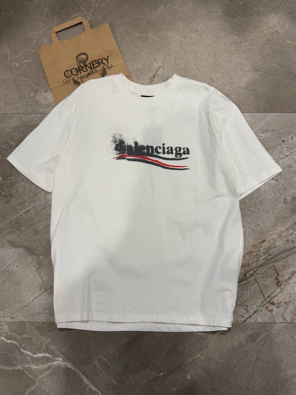 Футболка Balenciaga — фото 1