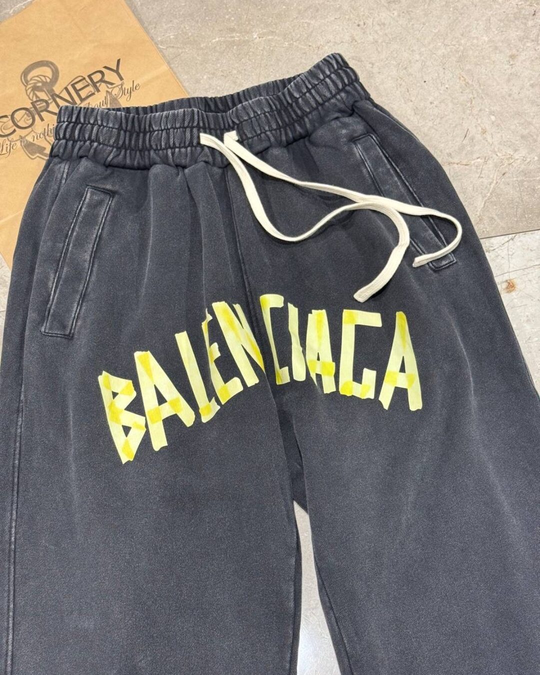 Спортивные Штаны  Balenciaga — изображение 3