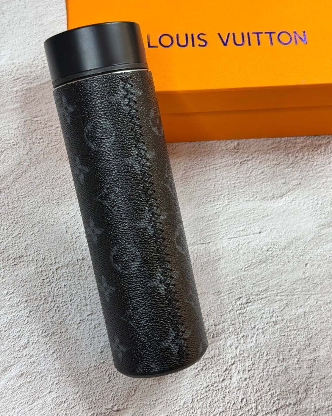 Термос Louis Vuitton — изображение 8