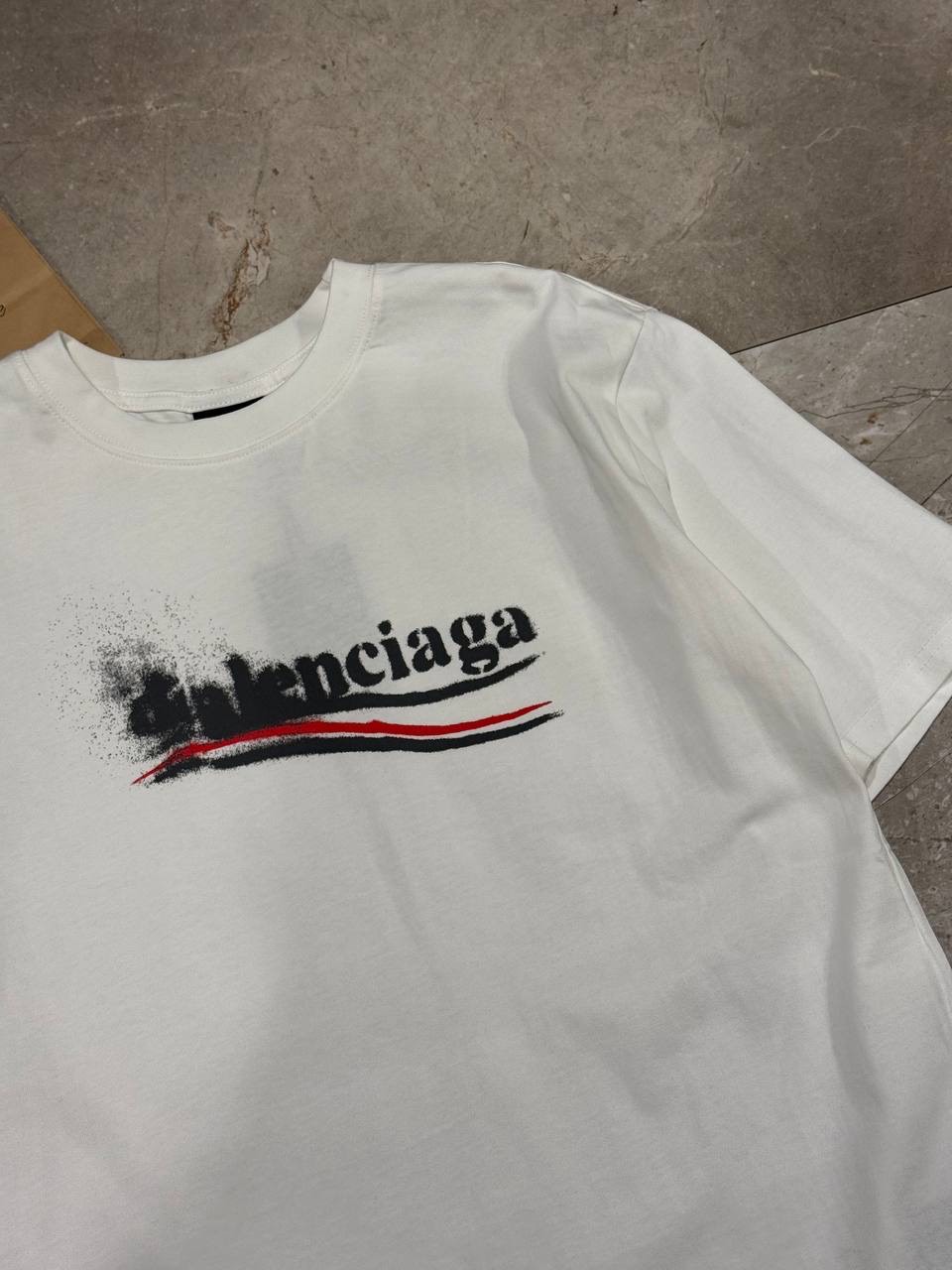 Футболка Balenciaga — фото 4
