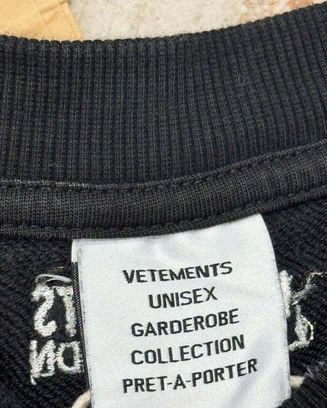 Кофта Vetements — изображение 6