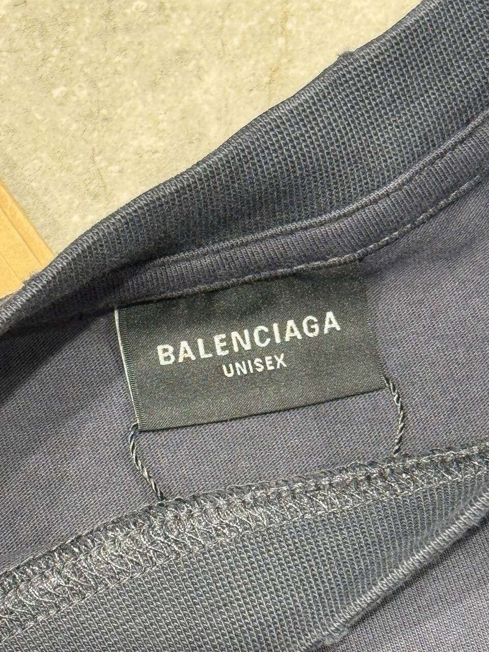 Футболка Balenciaga — фото 9
