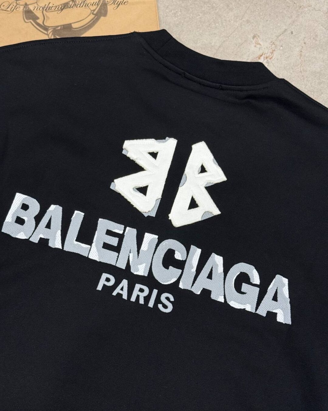 Кофта Balenciaga — изображение 9