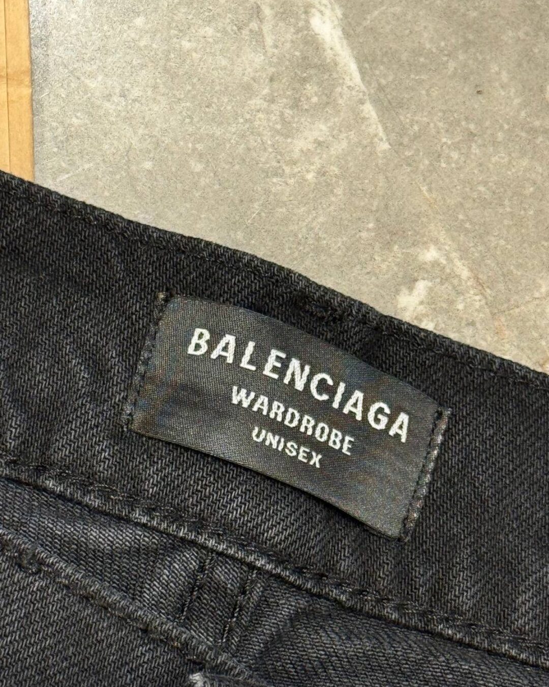 Джинсы Balenciaga — изображение 9