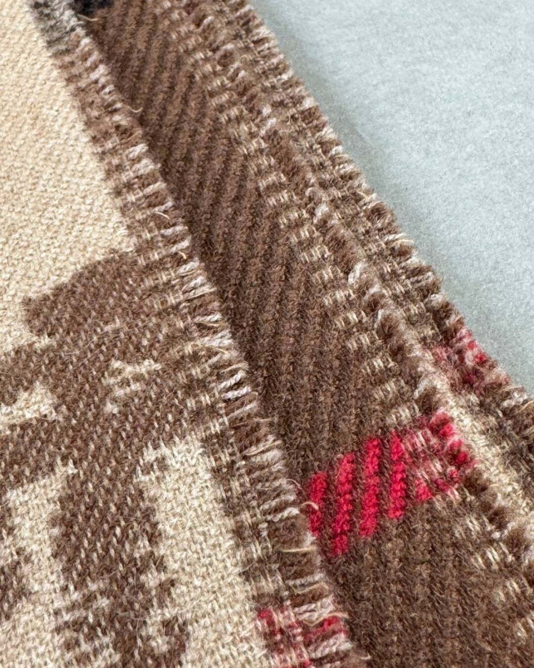 Шарф Burberry — изображение 9