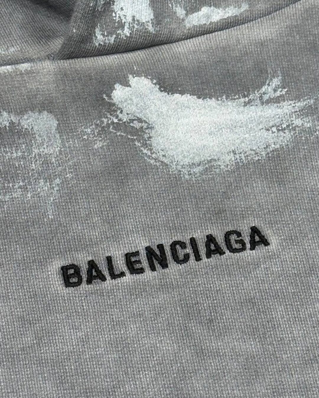 Худи Balenciaga — изображение 3