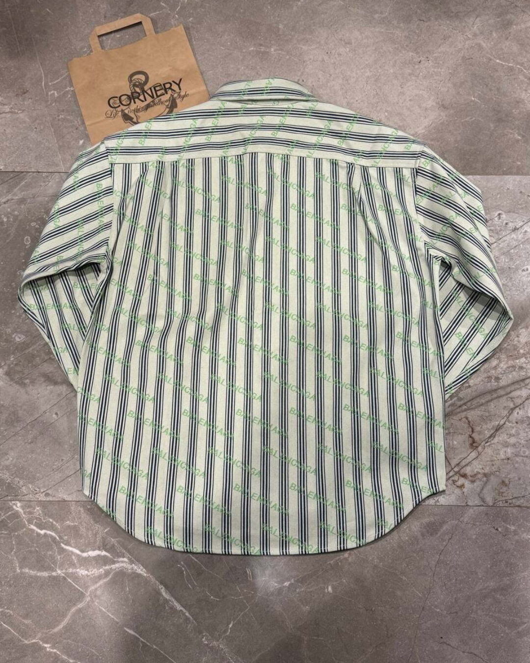 Рубашка Balenciaga — изображение 2