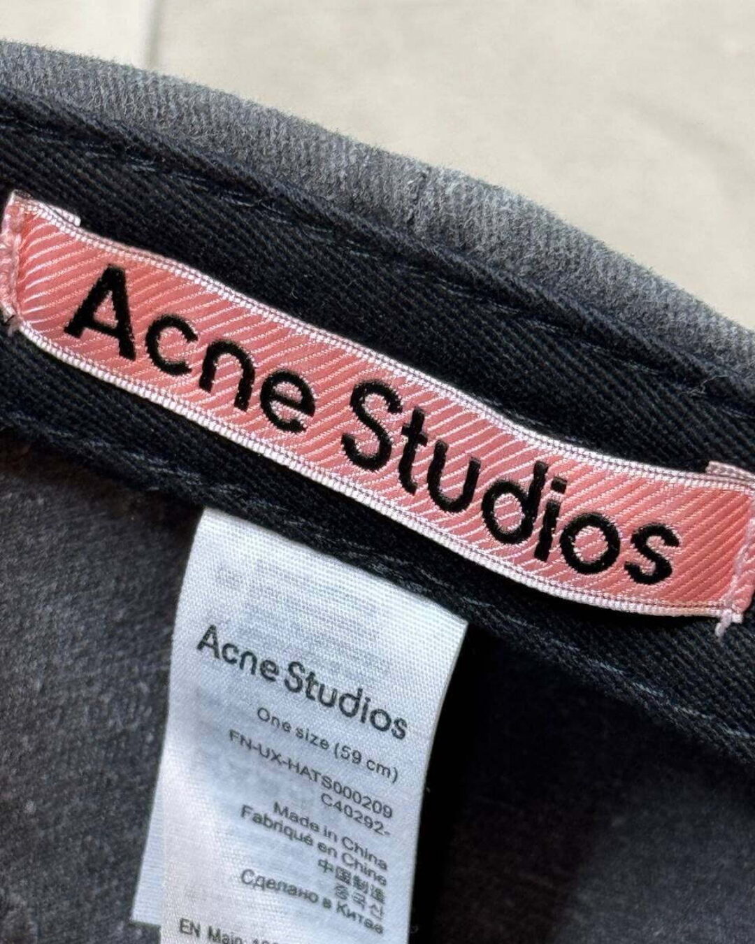 Кепка Acne Studios — изображение 9