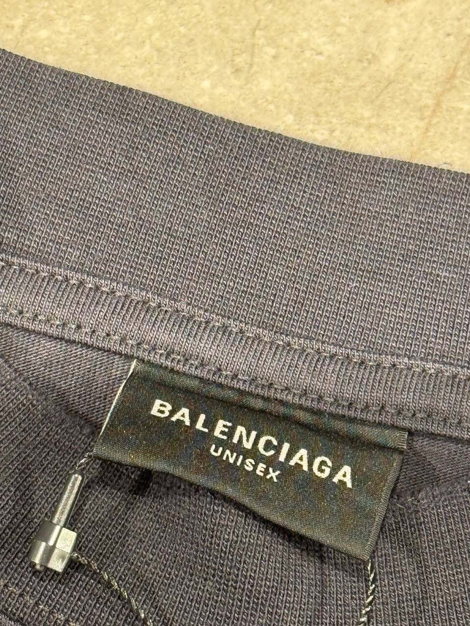 Футболка Balenciaga — фото 6