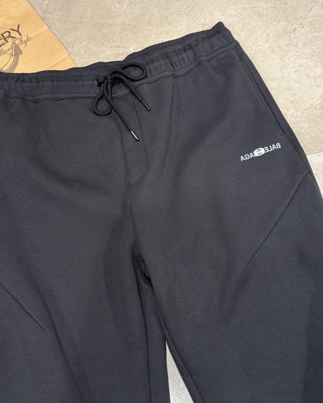 Спортивные Штаны Balenciaga — изображение 3