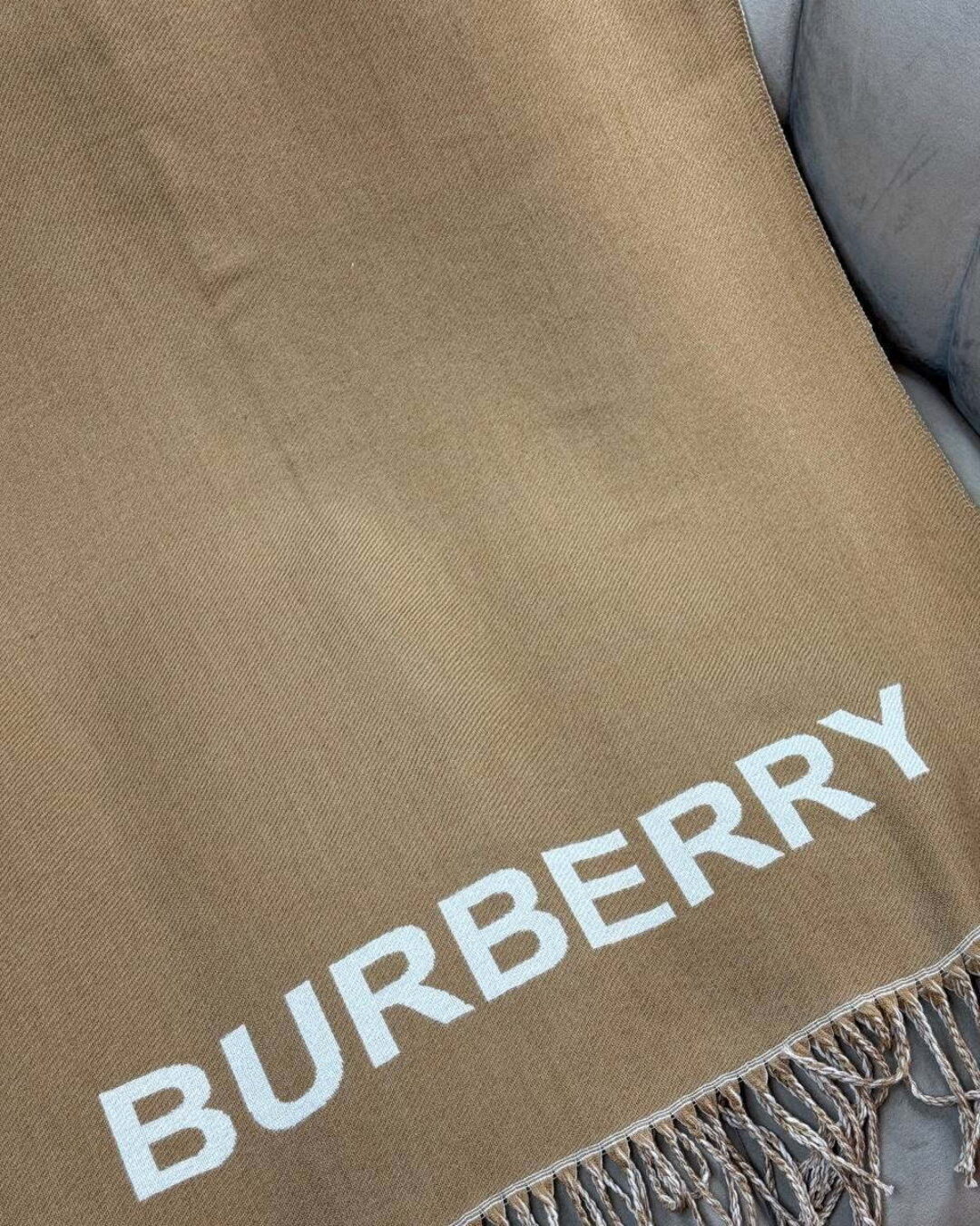 Шарф Burberry — изображение 2