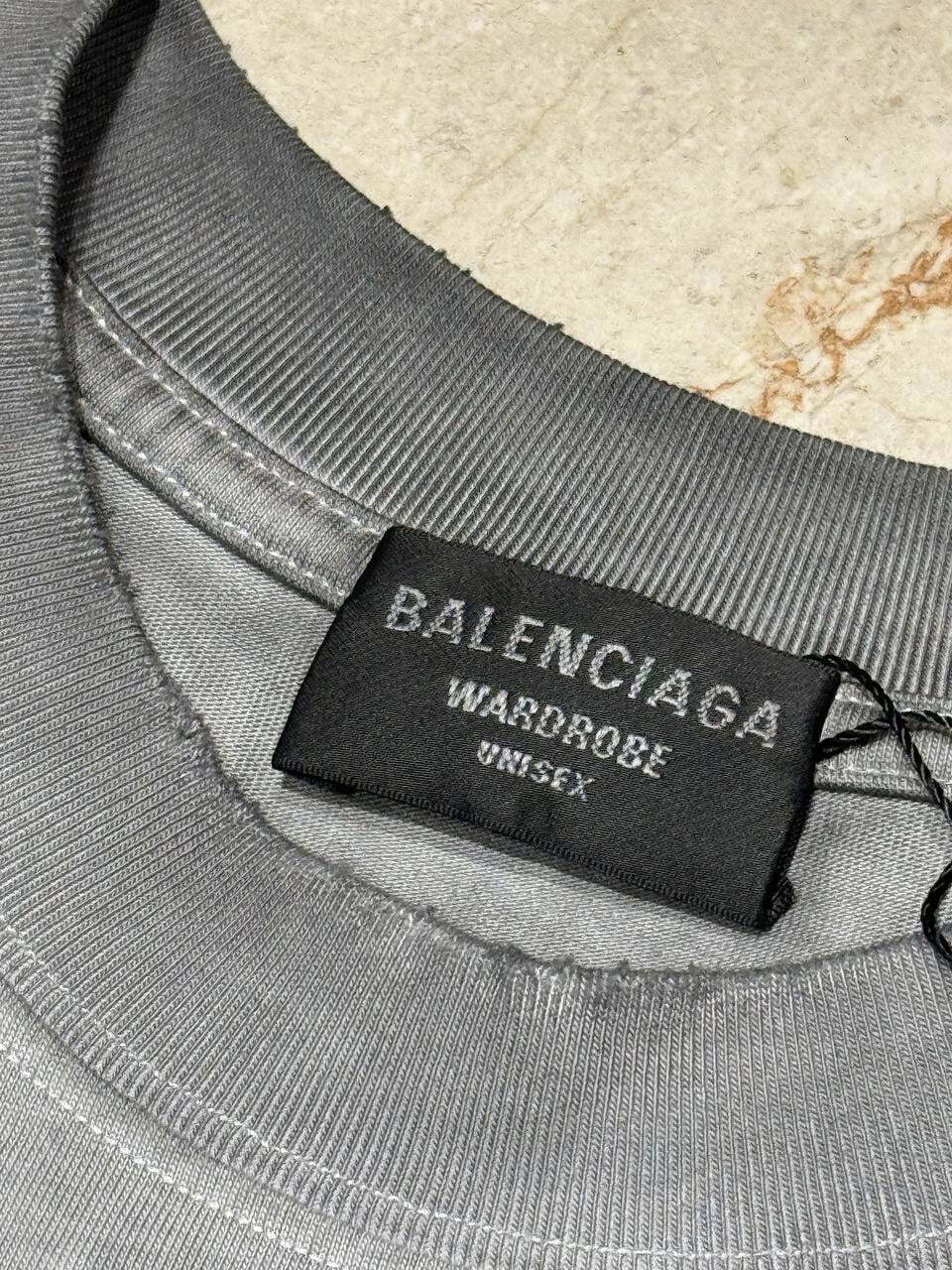 Футболка Balenciaga — фото 5