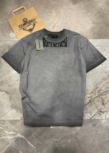Футболка Balenciaga