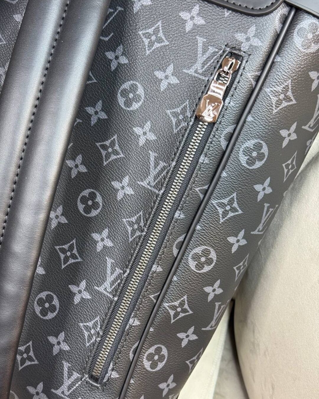 Рюкзак Louis Vuitton — изображение 5