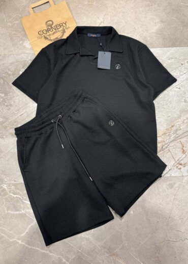 Костюм Louis Vuitton