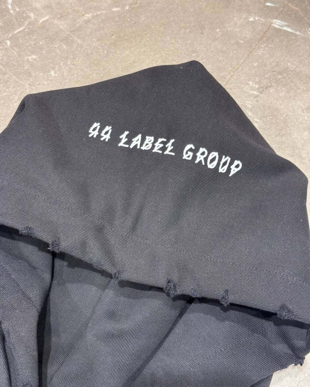 Худи Balenciaga — изображение 5