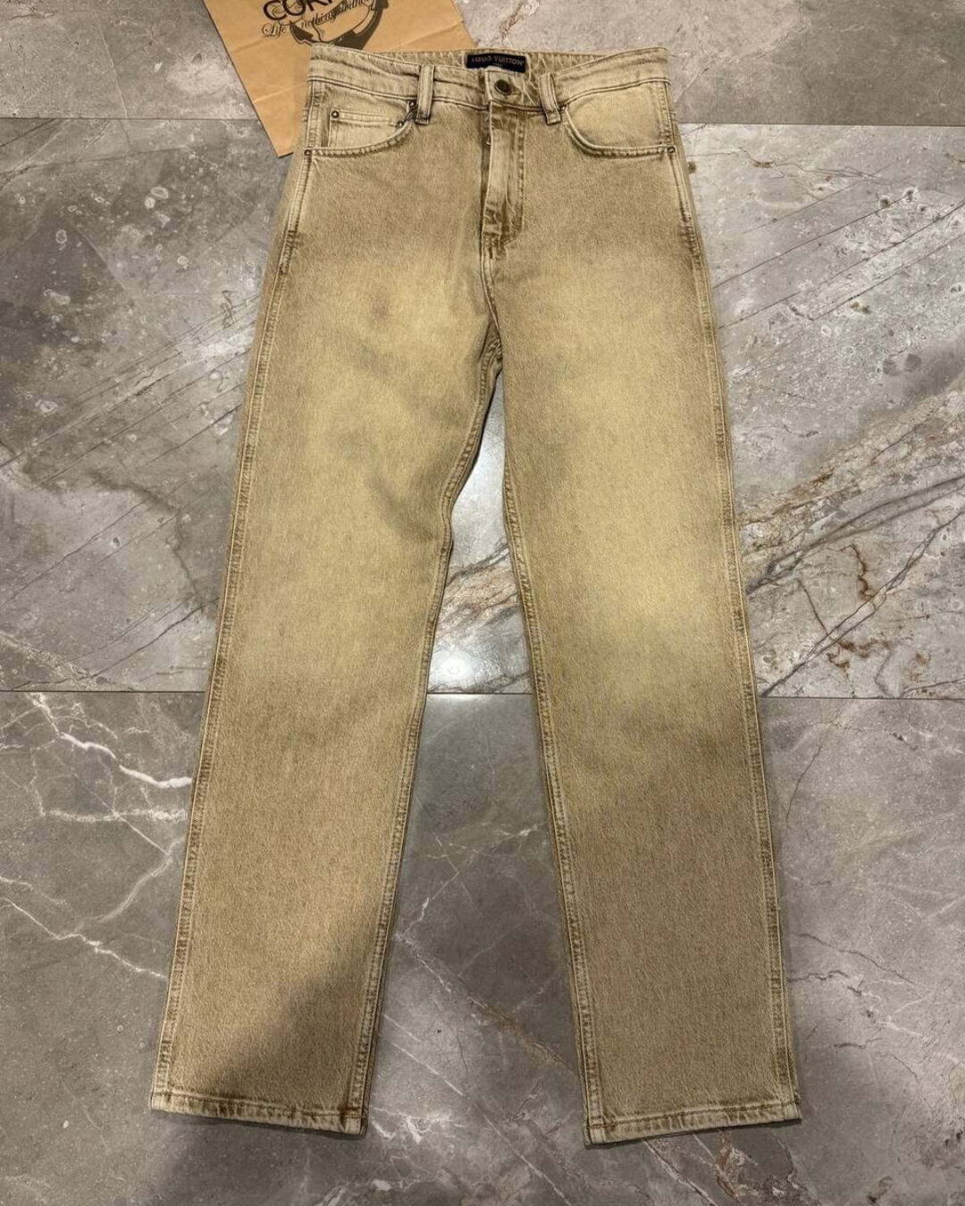 Джинсы Louis Vuitton — изображение 3