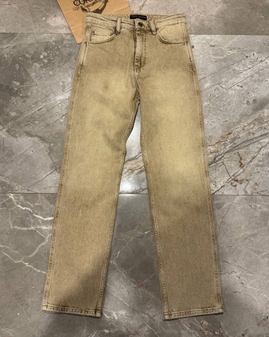 Джинсы Louis Vuitton — изображение 3