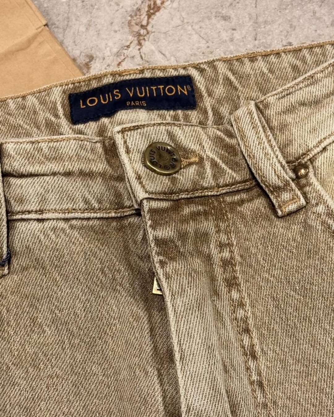 Джинсы Louis Vuitton — изображение 7