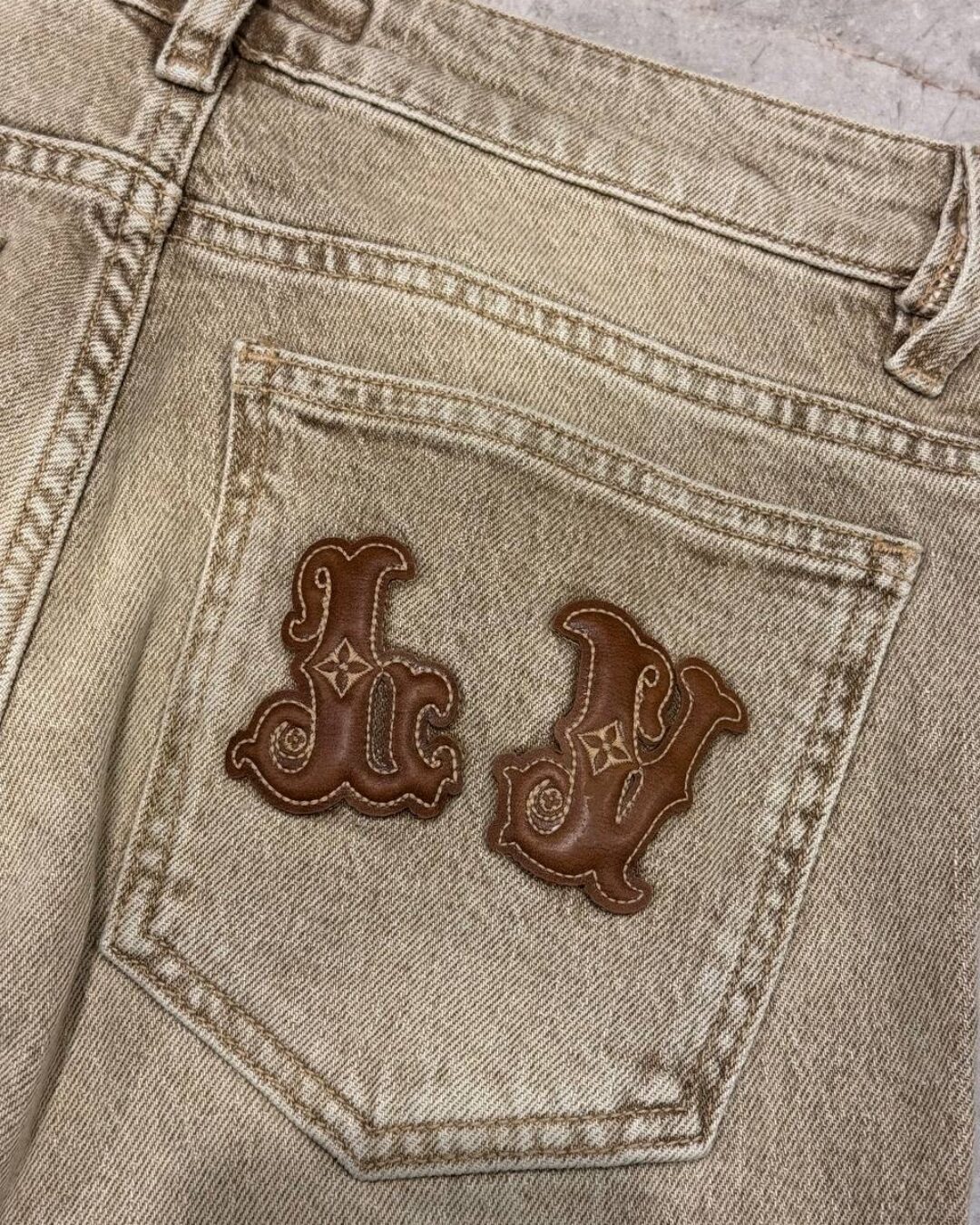 Джинсы Louis Vuitton — изображение 8