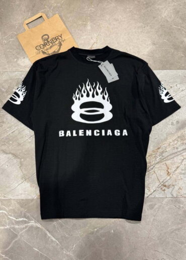Футболка Balenciaga
