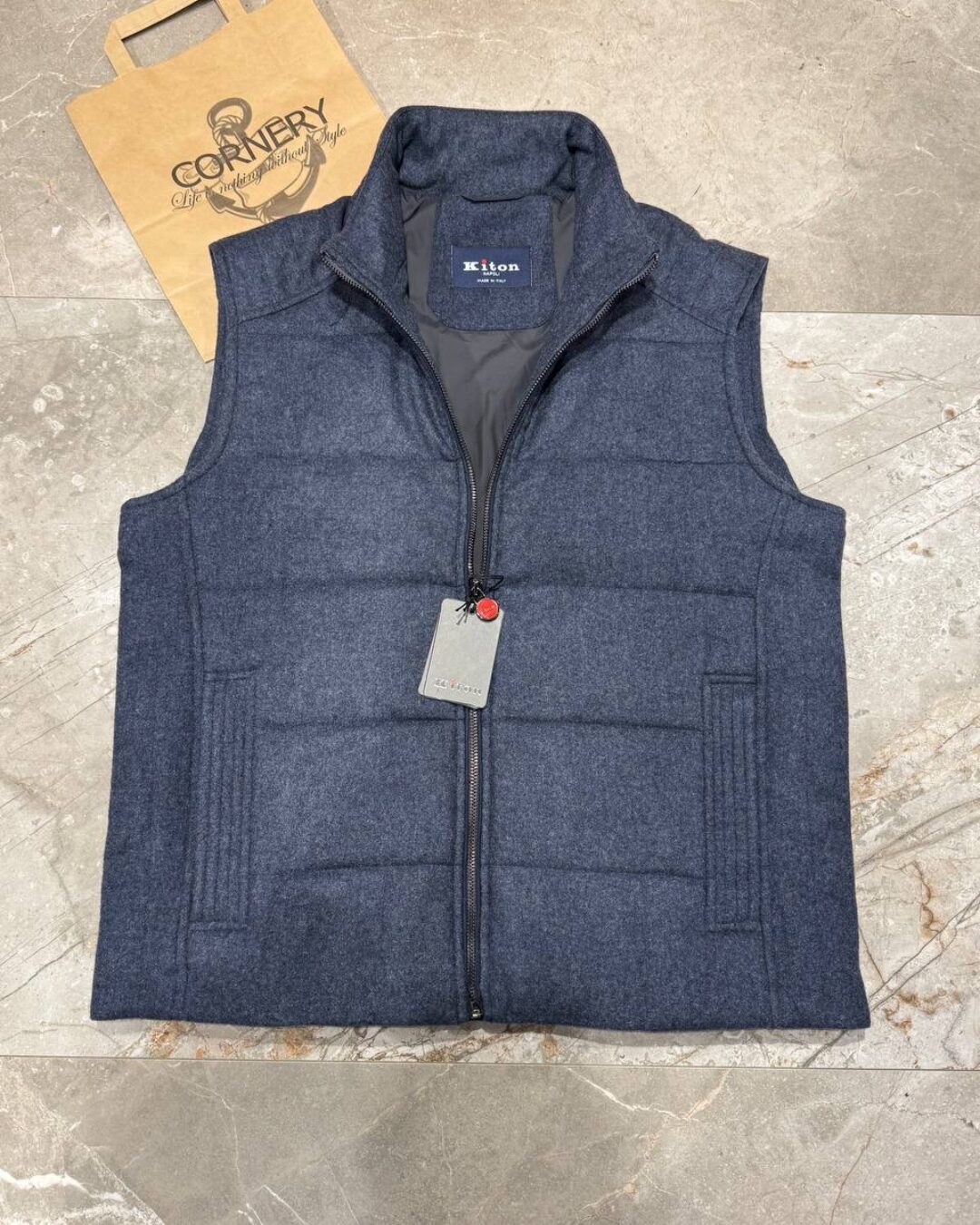 Жилет Kiton