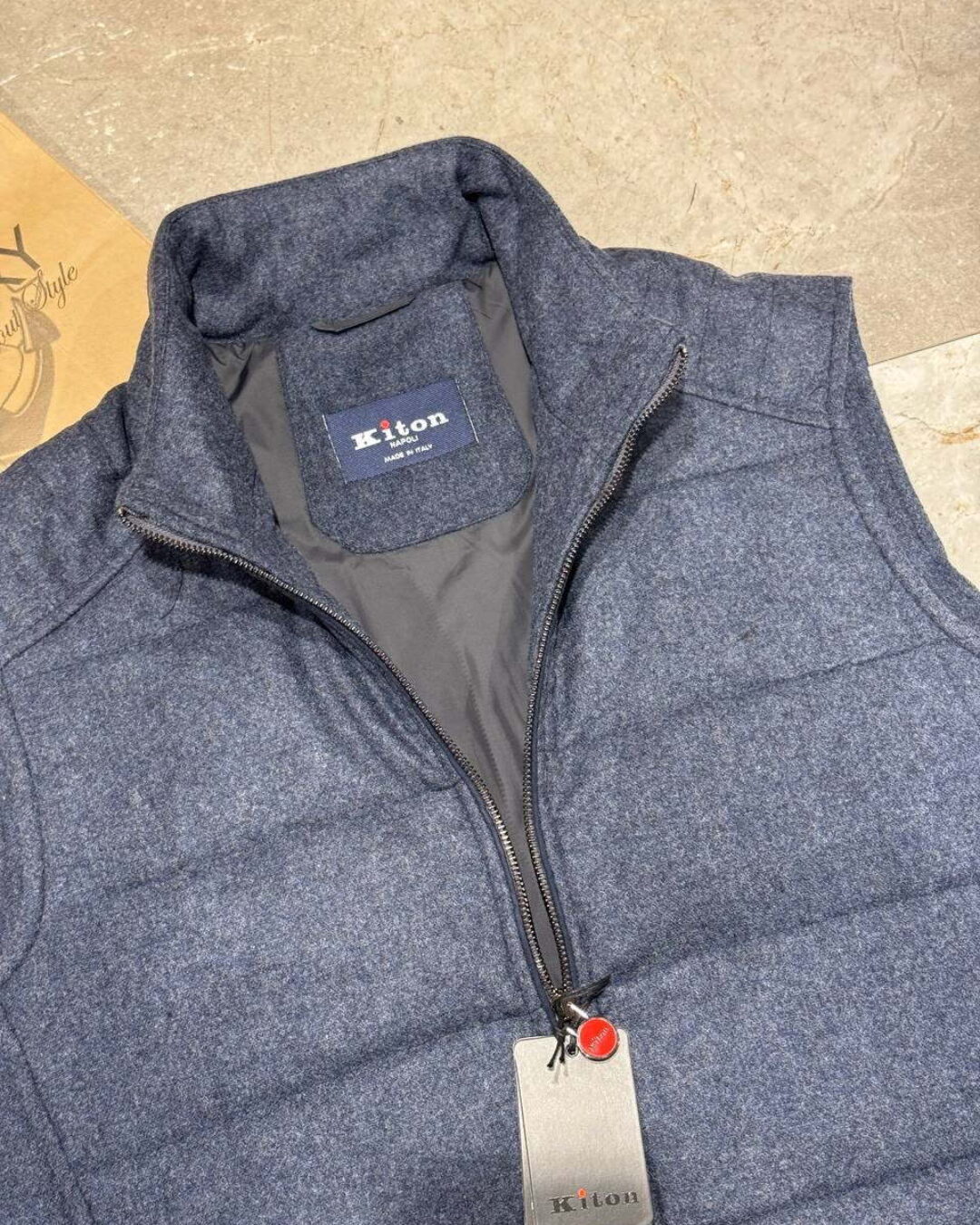 Жилет Kiton — изображение 4