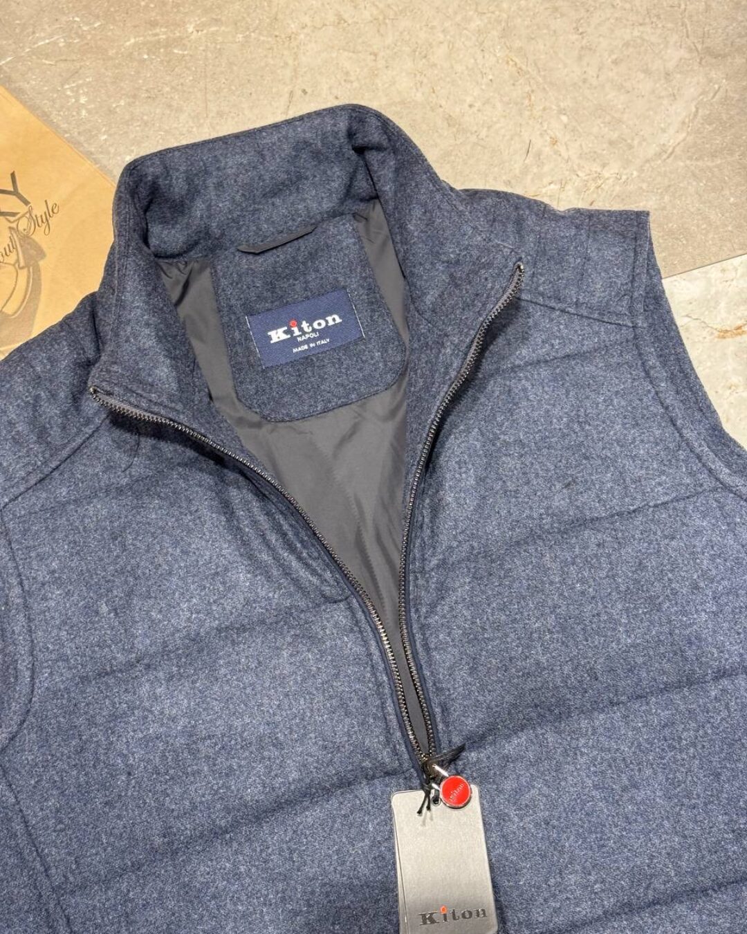 Жилет Kiton — изображение 4