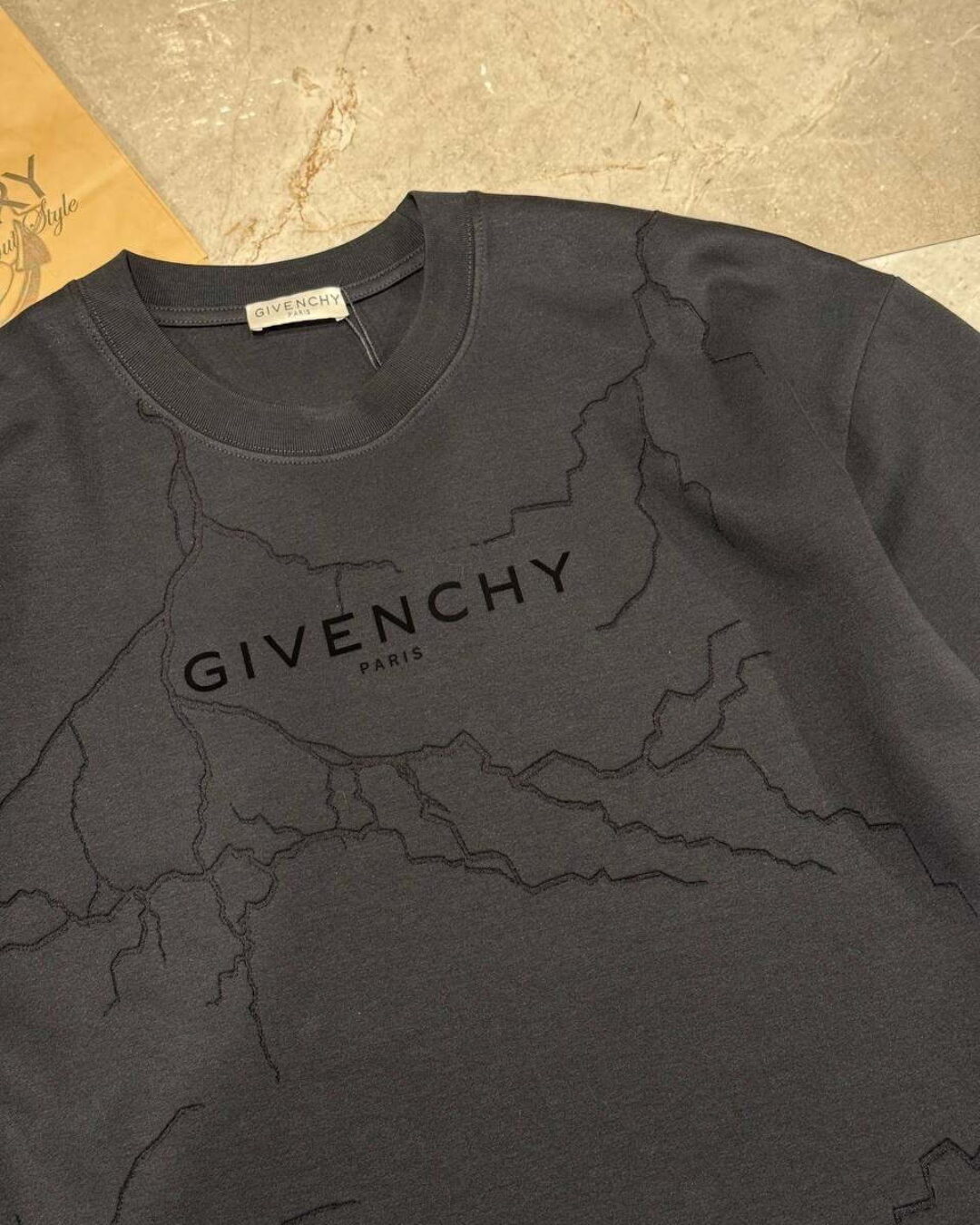Футболка Givenchy — изображение 3