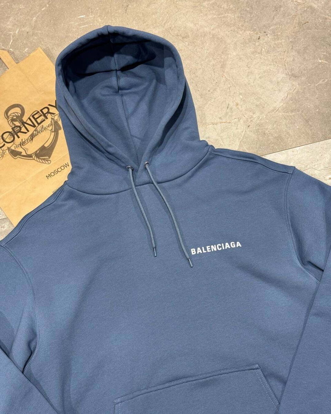 Худи Balenciaga — изображение 3