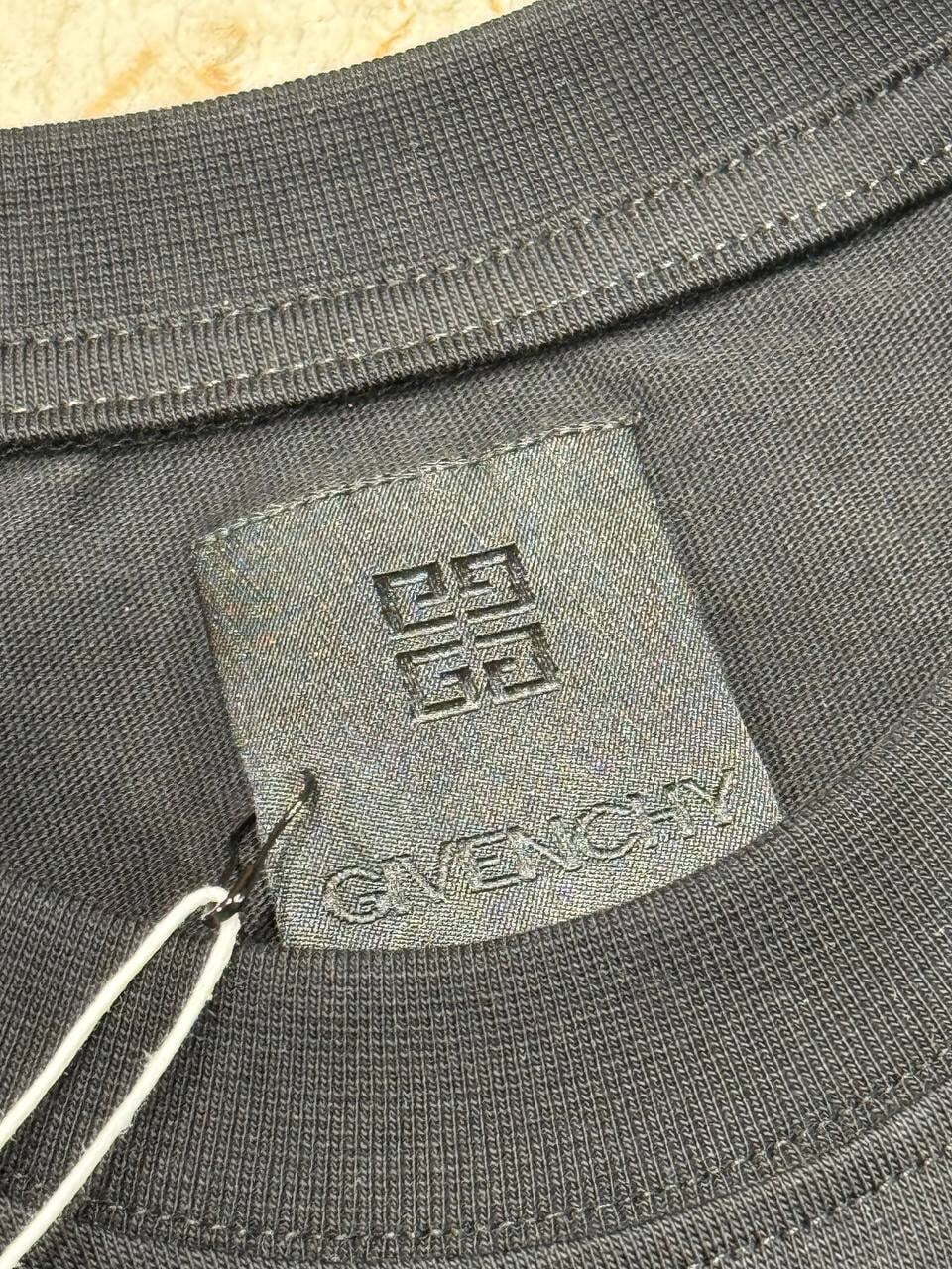 Футболка Givenchy — фото 6