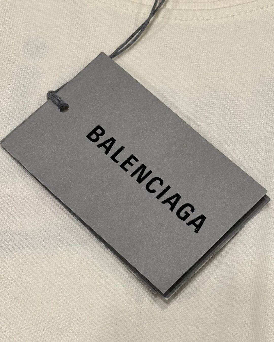 Футболка Balenciaga — изображение 6